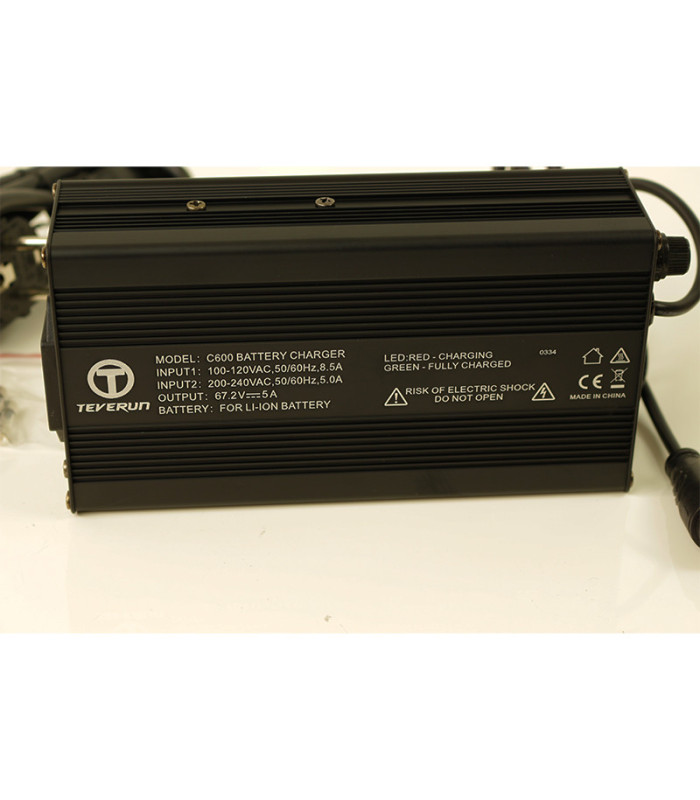 CARGADOR RÁPIDO 5A 60V (SALIDA 67.2V) PATINETE MASSCITY